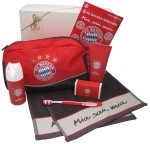 FC Bayern München Geschenkset mit gefüllter Kulturtasche in Geschenkbox
