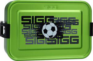 SIGG Brotdose Plus S Aluminium Fußball grün